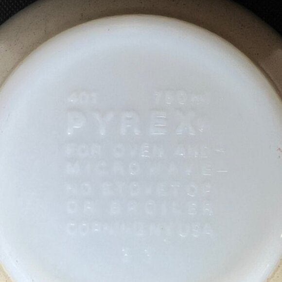 🍄 Vintage Pyrex 401 Mixing Bowl – Mushroom Speckled Tan Brown – 1.5 Pint - Picture 2 of 8